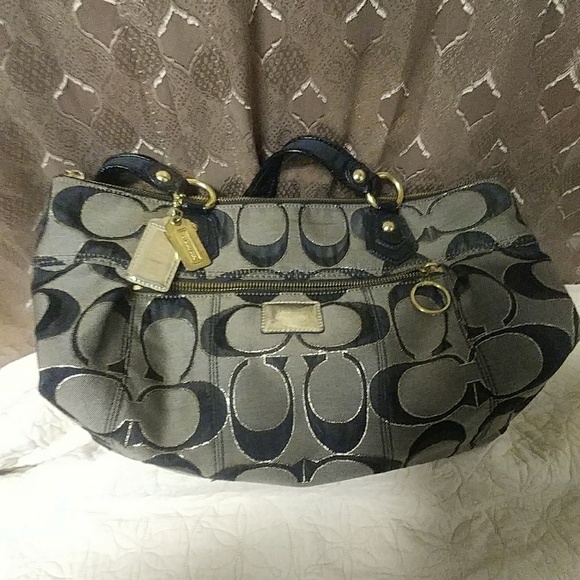 Coach Poppy Large Purse - Picture 1 of 3